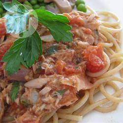 Spaghetti met tonijn en kappertjes recept