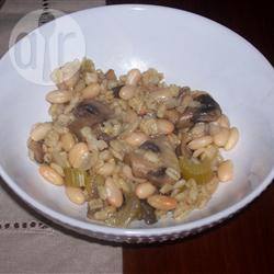 Cannellini bonen met gerst en champignons recept
