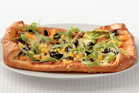 Pizza verdure met rucola