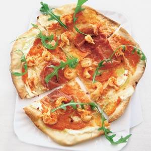Pizza met parmaham en rivierkreeftjes recept