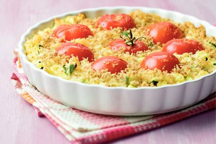 Ovenschotel van rijst en tomaten