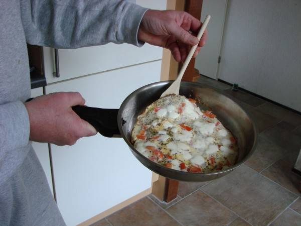 Omelet met tomaten en mozzarella recept