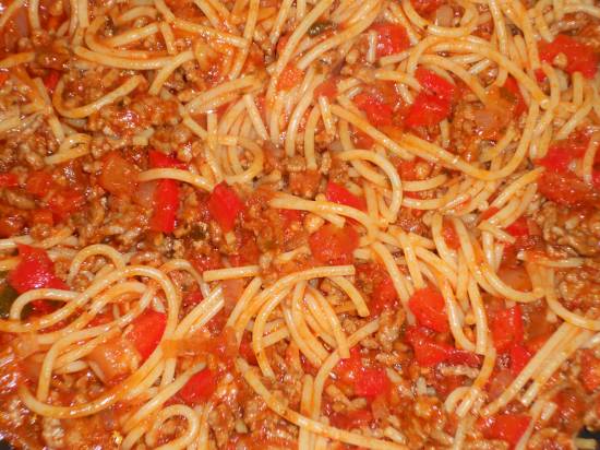 Heerlijke toscaanse spaghetti met verse ingrediënten recept ...