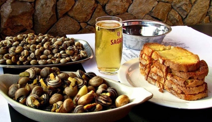 Caracois à portuguesa!, portugese slakjes als aperitief ...