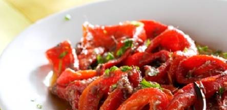 Geroosterde paprika met ansjovis en peterselie recept