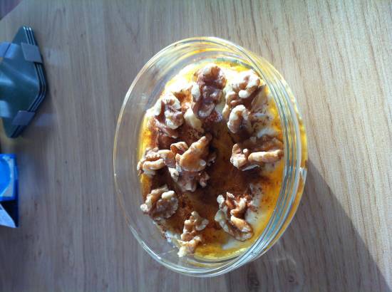 Griekse yoghurt met honing & noten recept