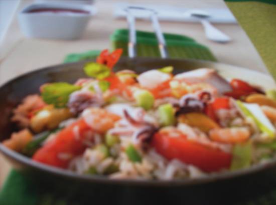 Oosters rijstpannetje met groenten en zeevruchten. recept ...