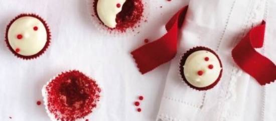 Red velvet cupcakes met cream cheese frosting recept