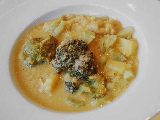 Eenpansgerecht: aardappel-broccoli curry recept