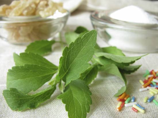 Aspergesoep met safraan en stevia / honingkruid recept