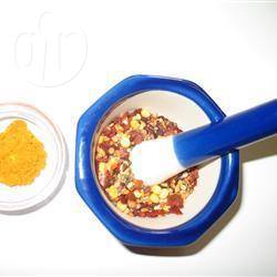 Currypoeder recept