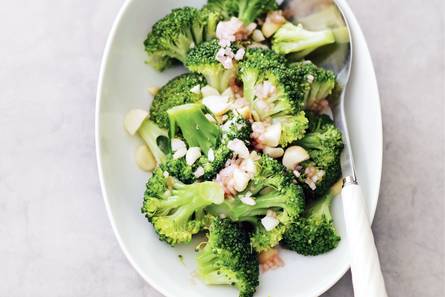 Broccoli met noten