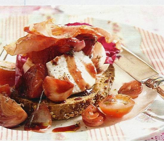 Salade van gestoofde sjalotjes, rauwe ham en geitenkaas recept ...