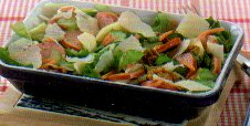 Gwmwngde salade met rookworst recept
