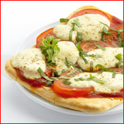Siciliaanse pizza met tomatensaus recept
